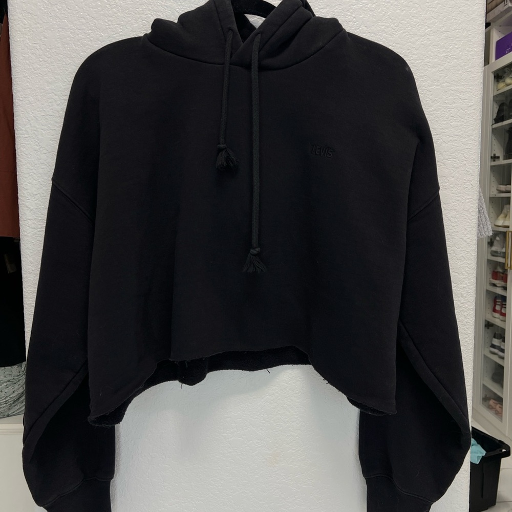 Levi’s Cropped Black Hoodie